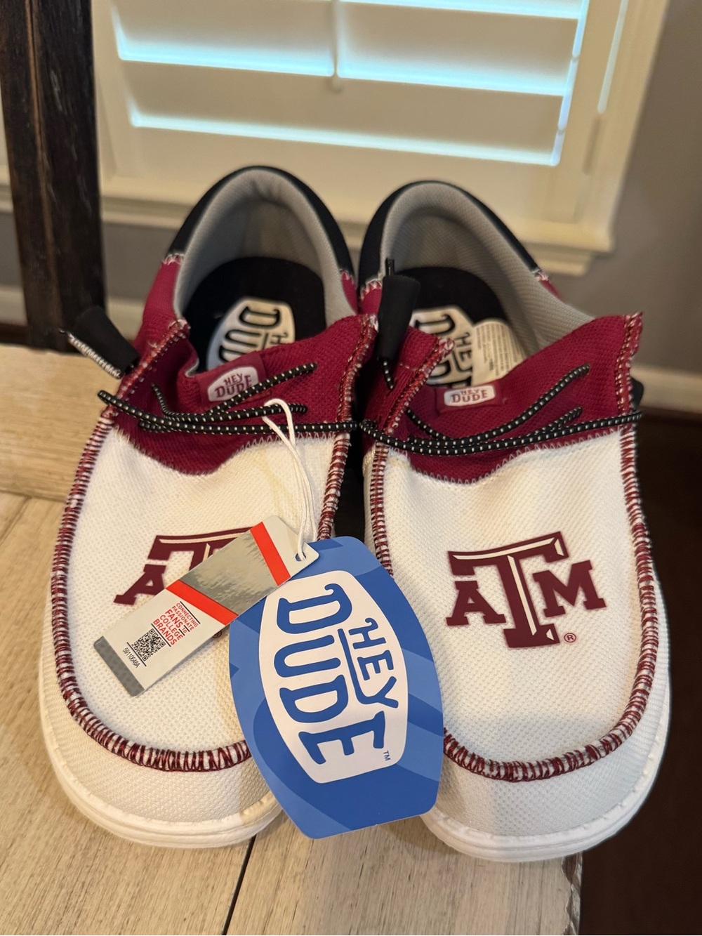 Aggie Hey Dudes! Size 9, NWT